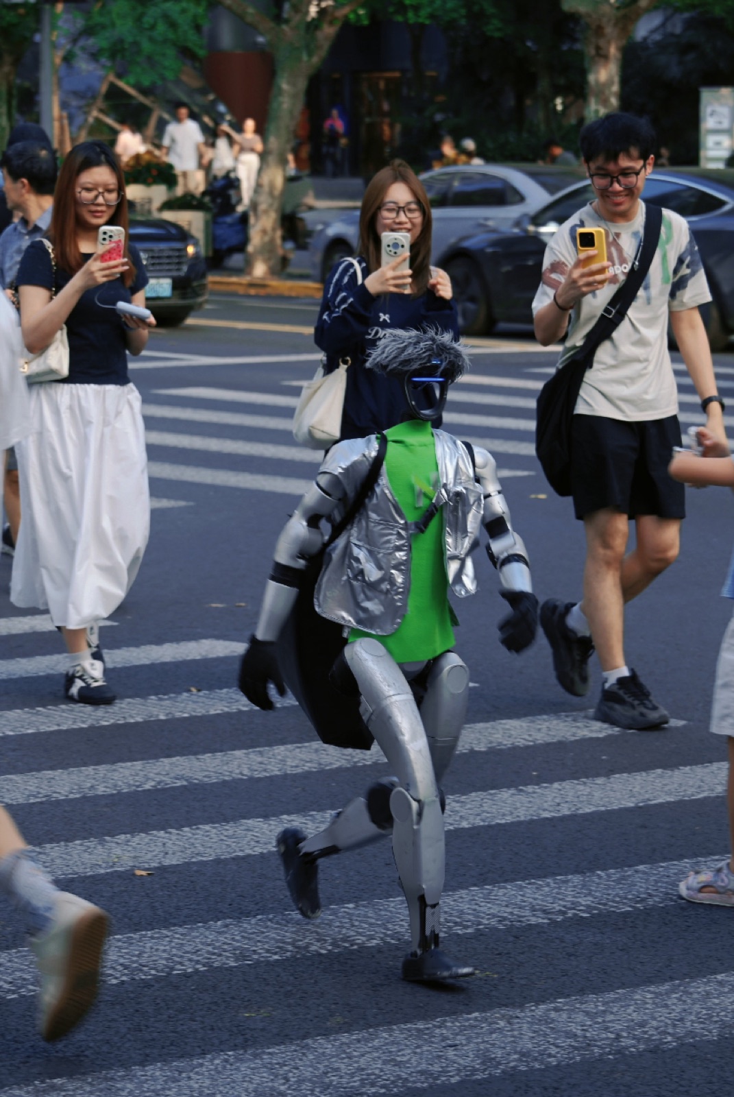 A robot among pedestrians in Shenzhen